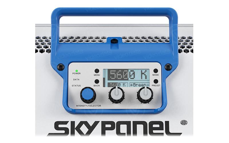 ARRI SkyPanel S60-C, Pole Op (L0.0007066)